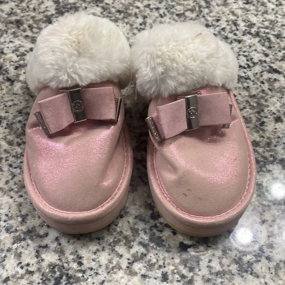 Michael Kors Girls Grace Bow Slippers